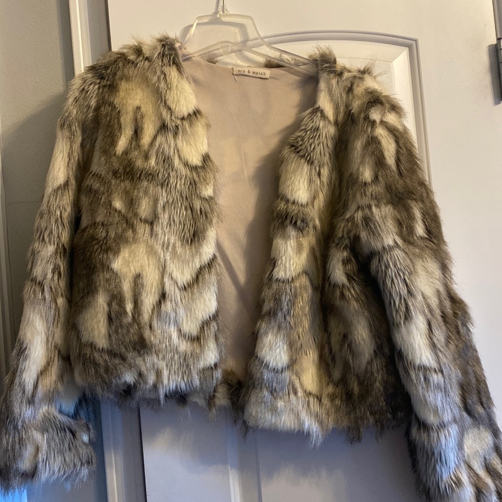 Women’s Mix & Match Size Medium Fur Jacket